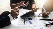Risk Analysis Applied to Petroleum Projects