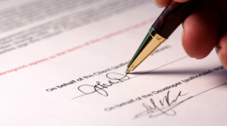 Managing and Negotiating Upstream Petroleum Agreements: From both the Government and Minority Participant Perspective